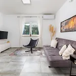 Lejlighed In Barbariga-apartment 1 Peroj