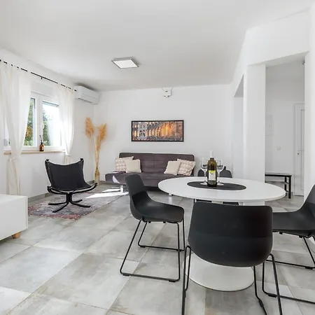 Διαμέρισμα In Barbariga-apartment 1