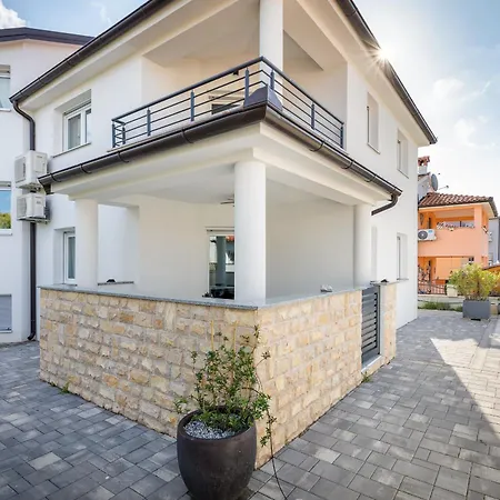 In Barbariga-apartment 1 Διαμέρισμα